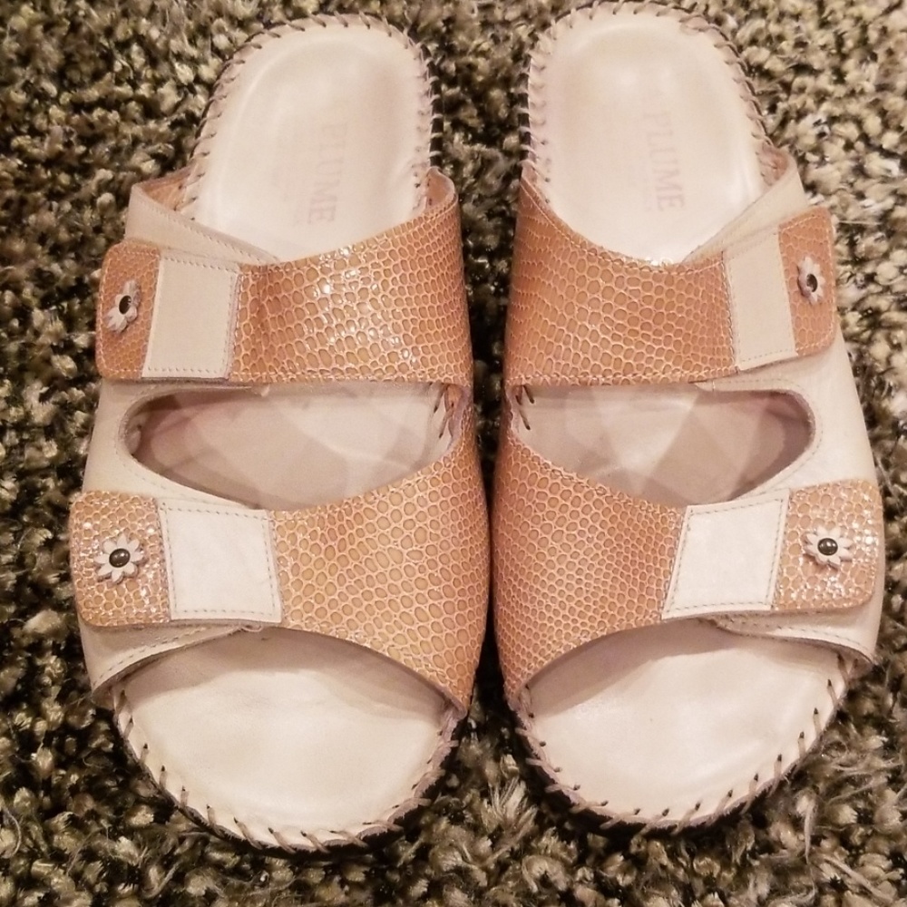 LA Plume Women's Leather Sandals Sz 40